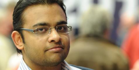 Abhijeet Gupta in Wijk aan Zee 2010 | Foto: Dirk Jan ten Geuzendam